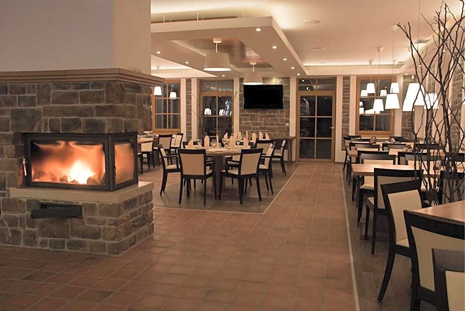 Hotel Krušnohorský Dvůr