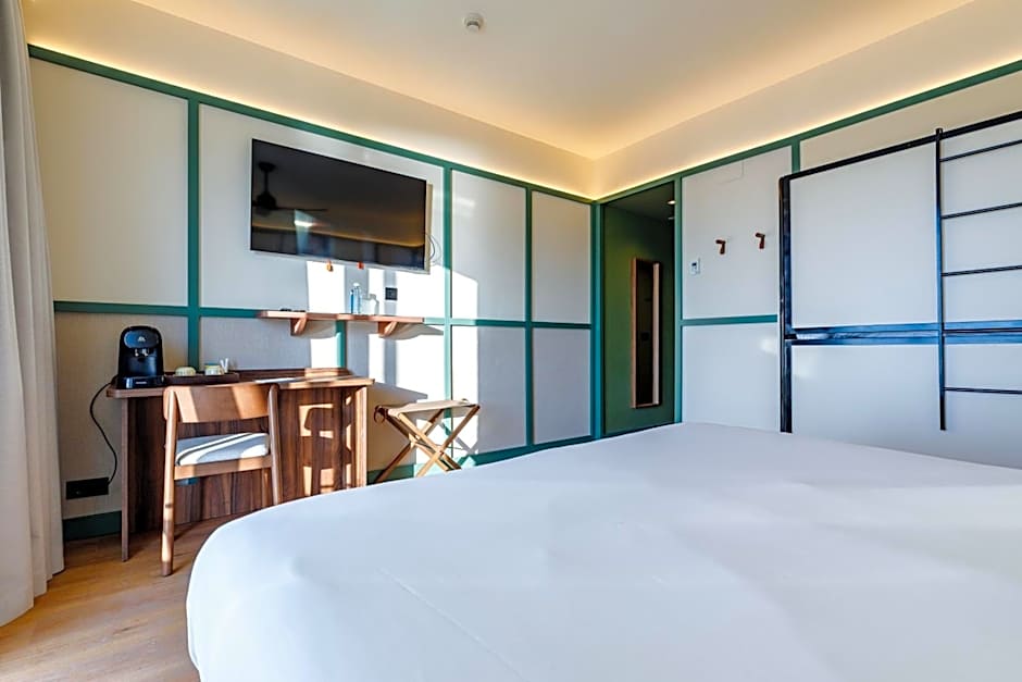 Petit Palace Tamarises