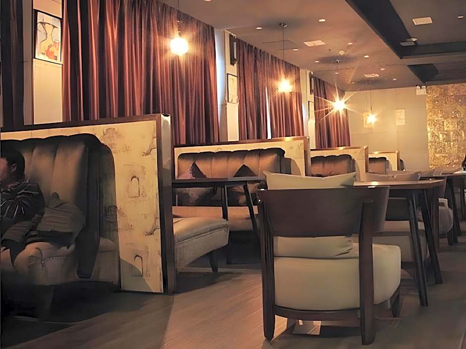 James Joyce Coffetel Jishou Renmin North Road Branch