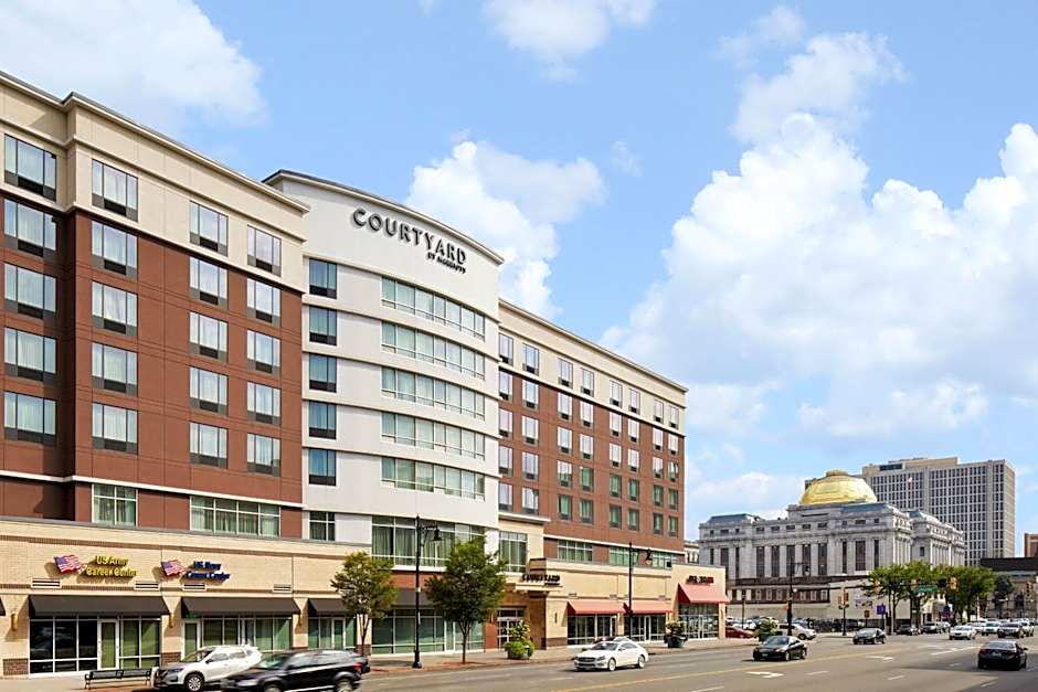Courtyard by Marriott Newark Downtown