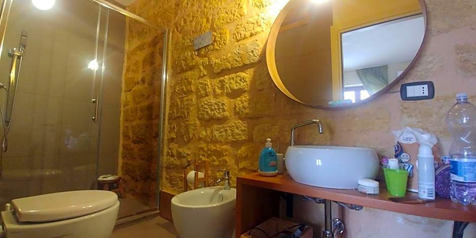 Aljama - Downtown B&B