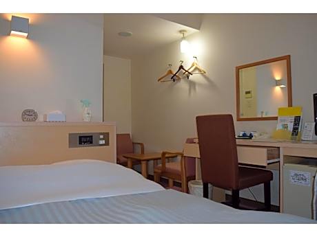 Single Room - Smoking