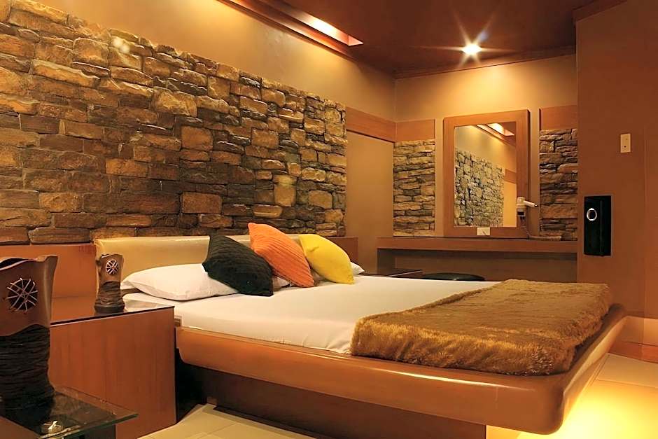 Victoria Court Hillcrest - Pasig