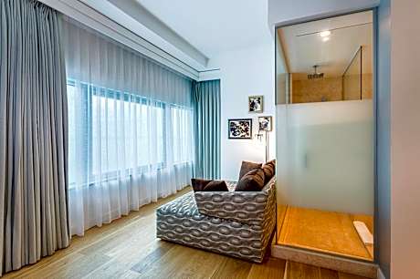 King Room with Balcony