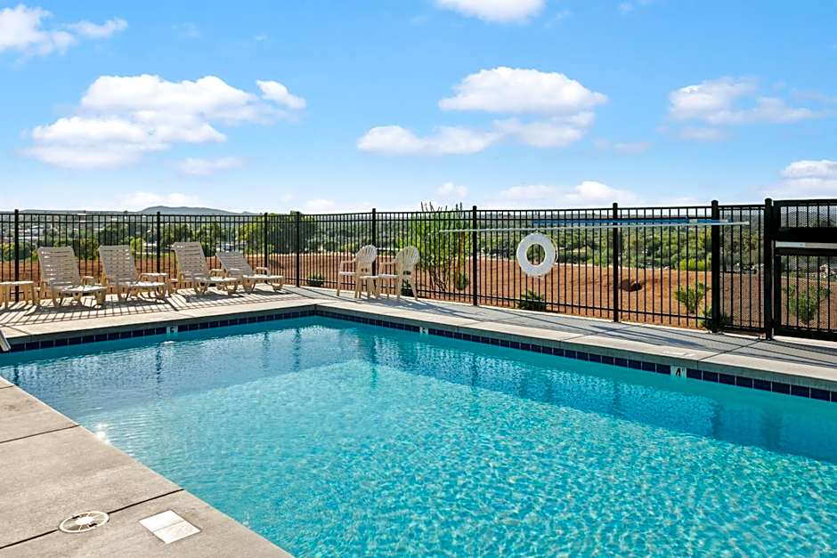Cobblestone Hotel & Suites - Wickenburg