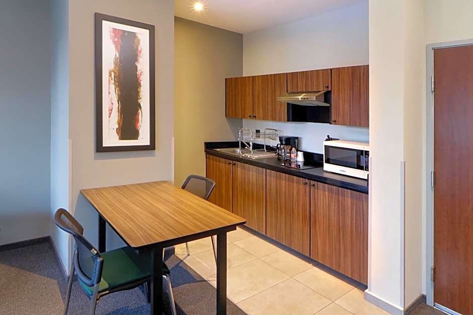 City Express Suites by Marriott Ciudad de México Santa Fe