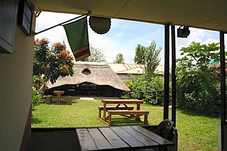 Honeybed Lodge