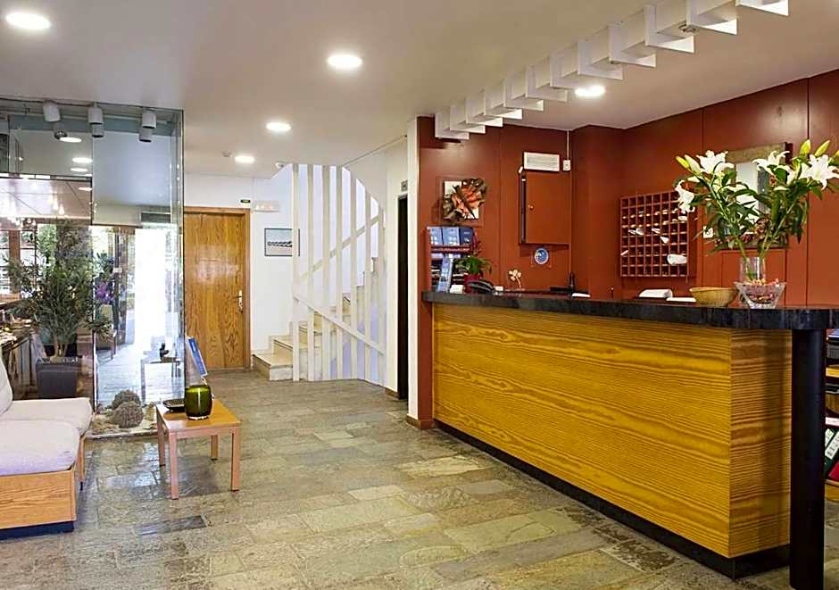 Stefanakis Hotel & Apartments