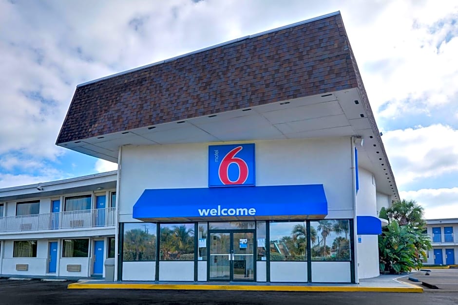 Motel 6-Cocoa Beach, FL