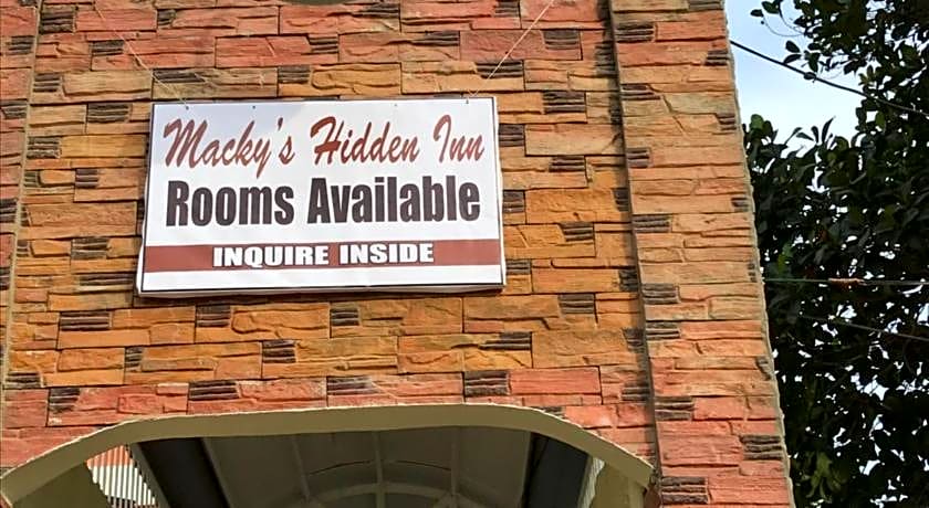 Macky's Hidden Inn