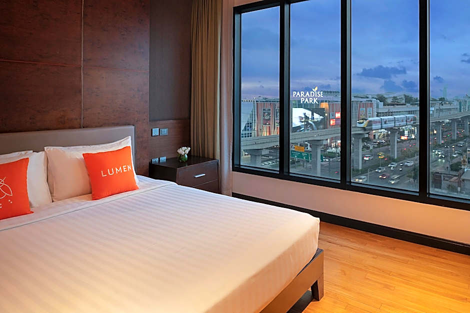 Lumen Bangkok Srinakarin