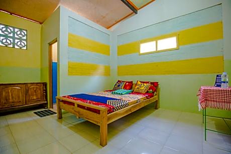 Hotel O Gandrung Payungan Family InnNearStasiun Banyuwangi Kota