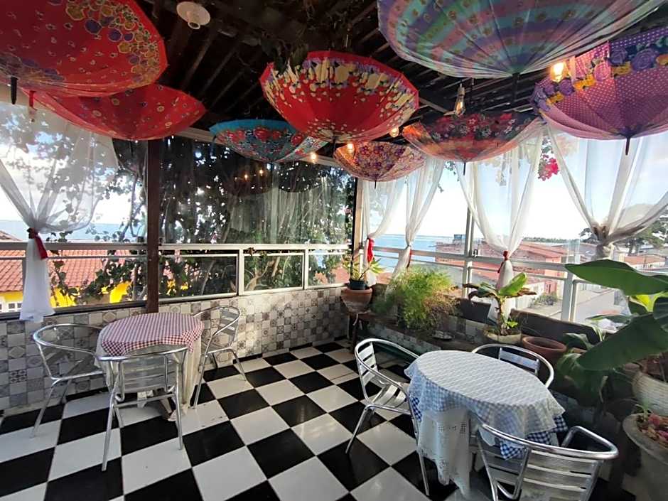 Pousada Tiriri Guesthouse