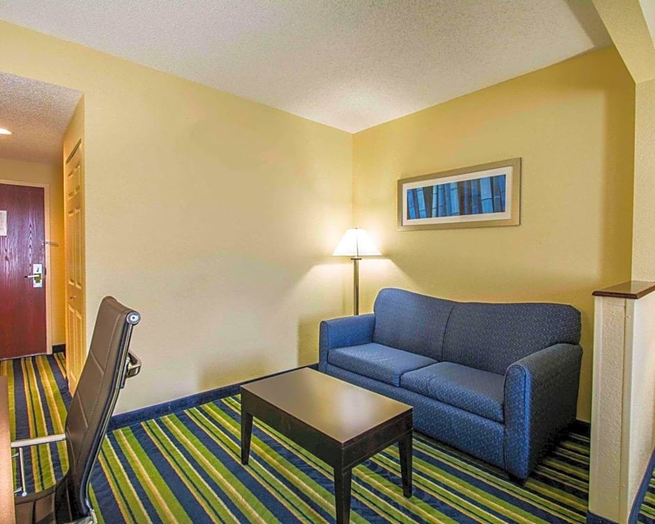 Comfort Inn & Suites Lantana - West Palm Beach South