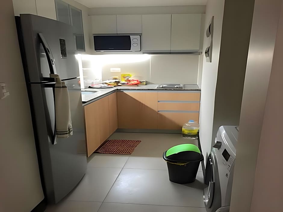 MACTAN NEWTOWN EXECUTIVE STUDIO