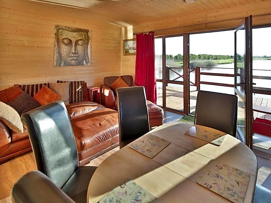 Lakeside Fishing Lodges