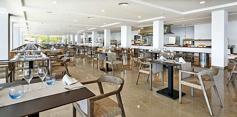 Globales Cala Viñas Adults Only 16+