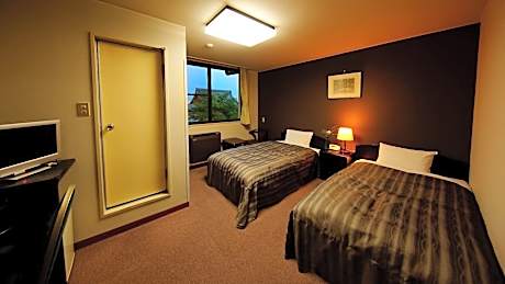 Twin Room - Non-Smoking