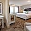 Carlyle Inn