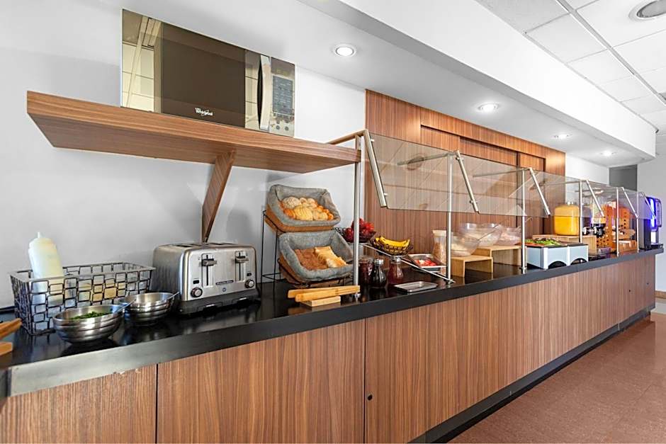 City Express by Marriott Celaya Parque