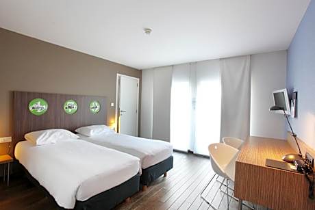 Double Room with Circuit View