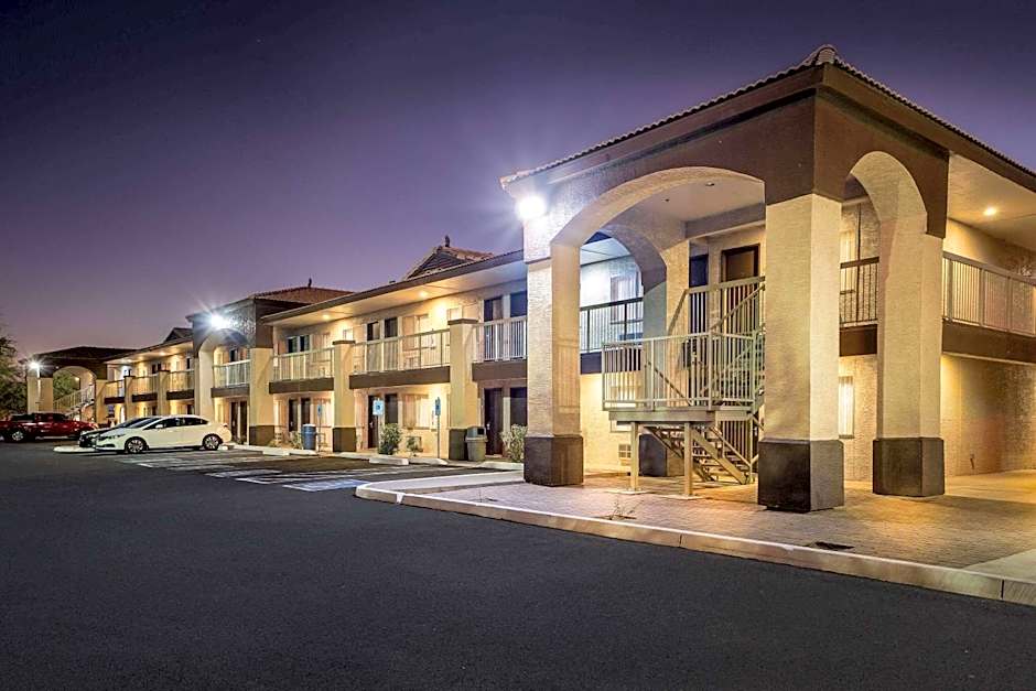 Days Inn by Wyndham Buckeye