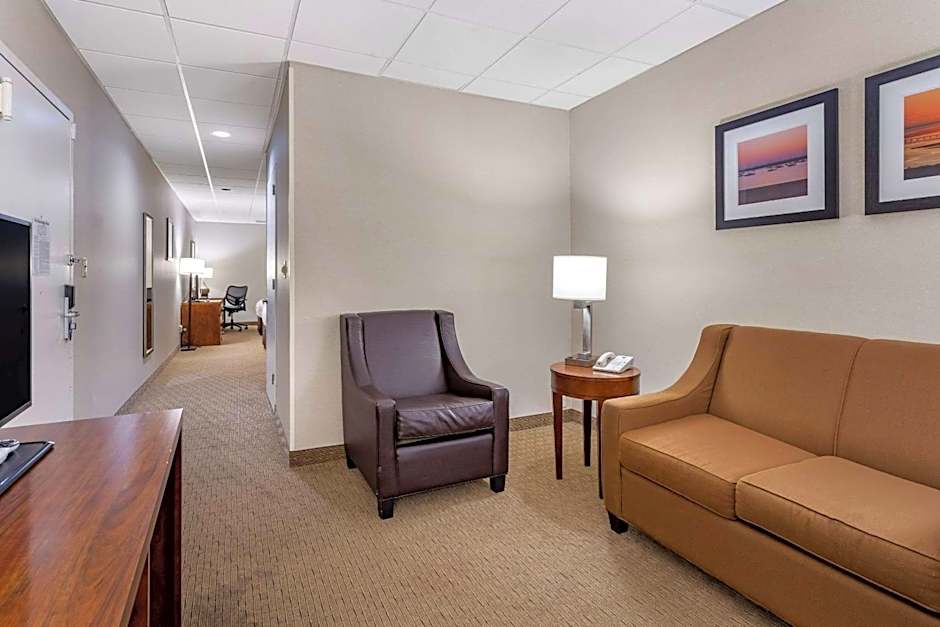 Comfort Inn Syosset-Long Island