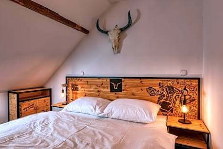 Double or Twin Room with Bathroom