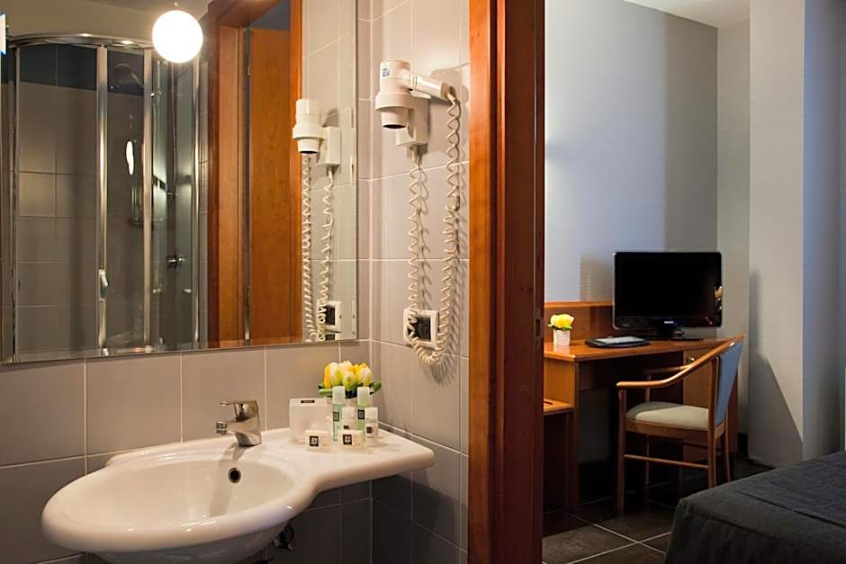 Zone Hotel