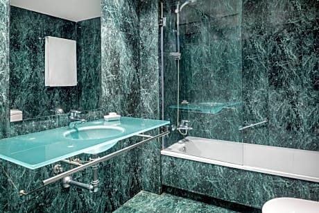 Junior Suite, 1 King Bed