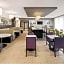La Quinta Inn & Suites by Wyndham Rockport - Fulton