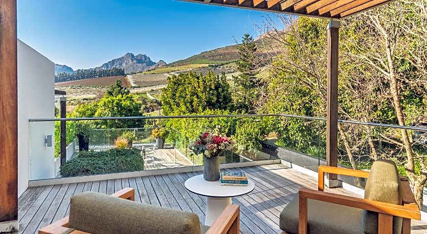 Clouds Wine And Guest Estate