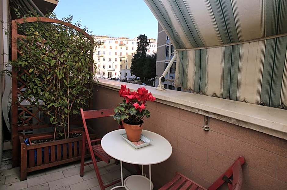 Amica Roma Guest House