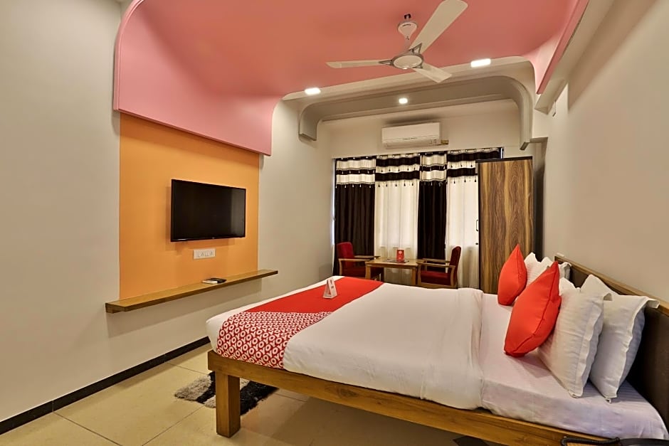 Super OYO Hotel Siddharth Inn