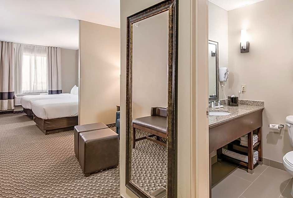 Comfort Suites