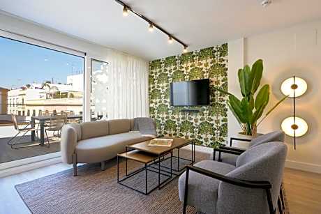 Casa Pizarro, by Homing U