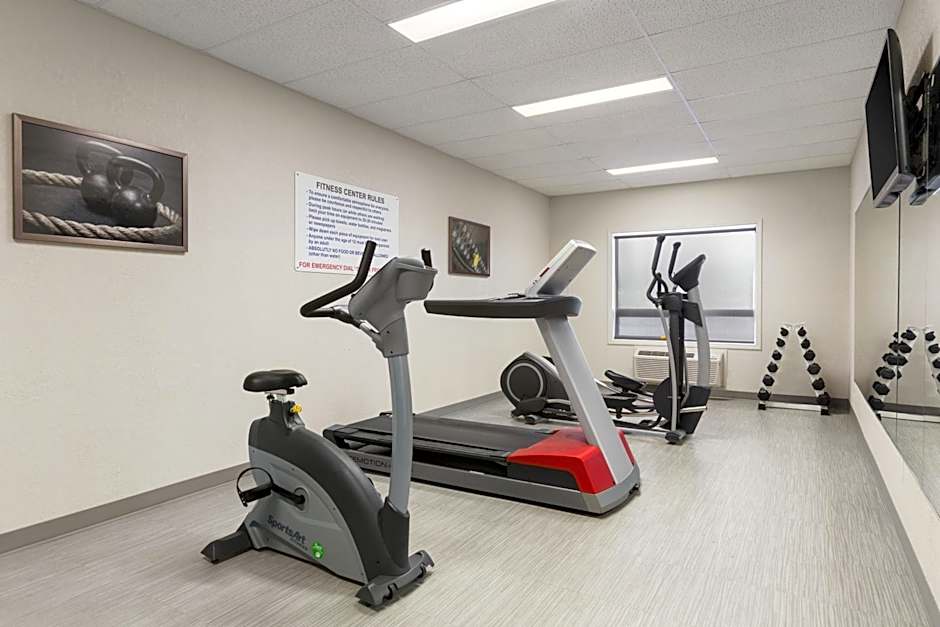 Days Inn & Suites by Wyndham Yorkton