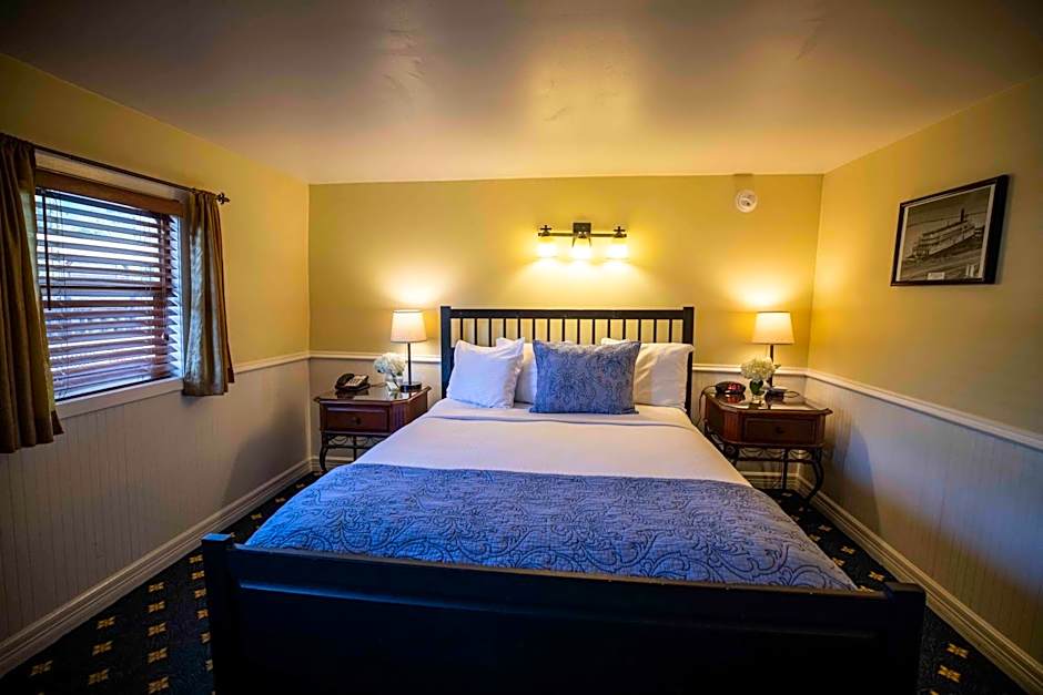 Delta King Hotel