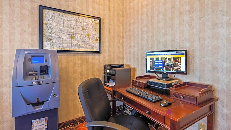 Rock Island Inn & Suites Marshalltown