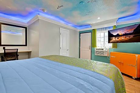 Deluxe King Room