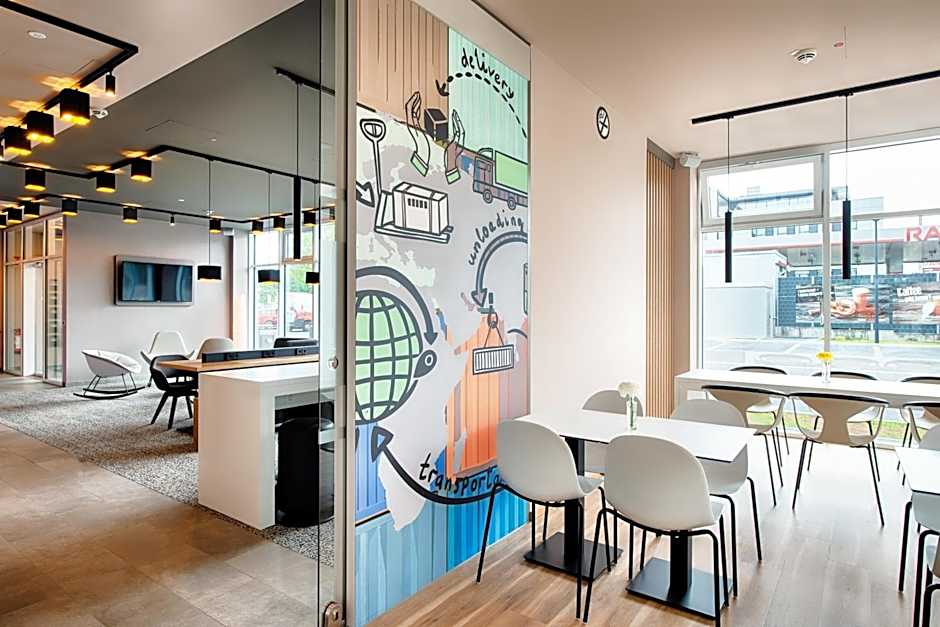 B&B Hotel Stuttgart-Neckarhafen