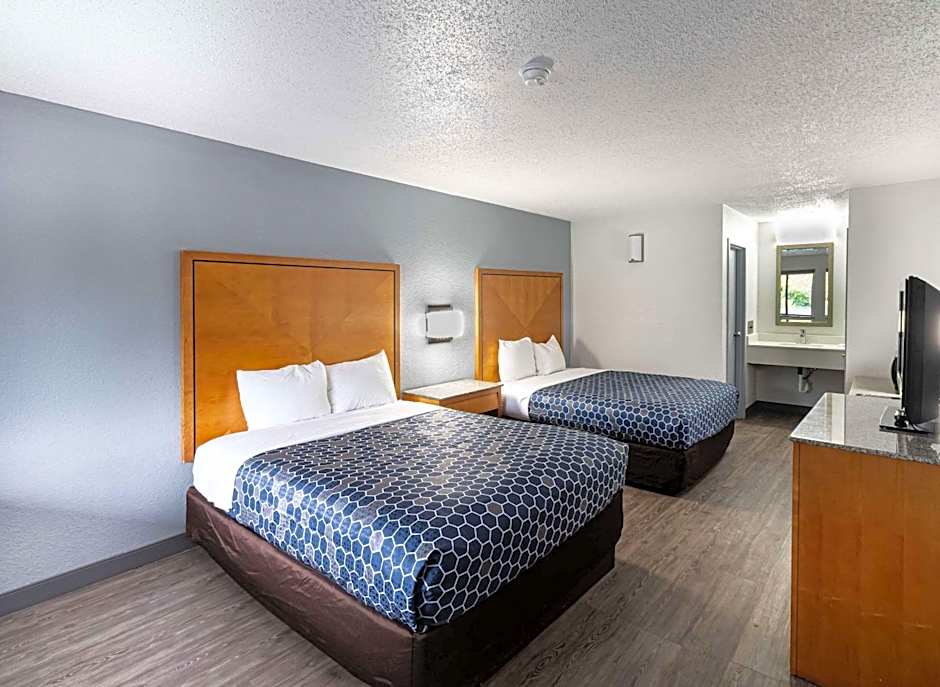 Rodeway Inn At Fort Lee