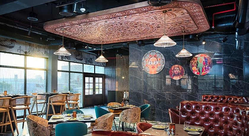 Movenpick Hotel Jumeirah Lakes Towers