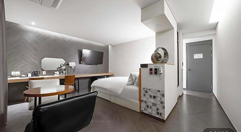 Suwon Saint Hotel