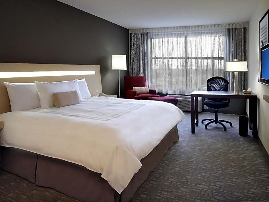 Novotel Montreal Aeroport