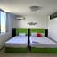 Y Hotel