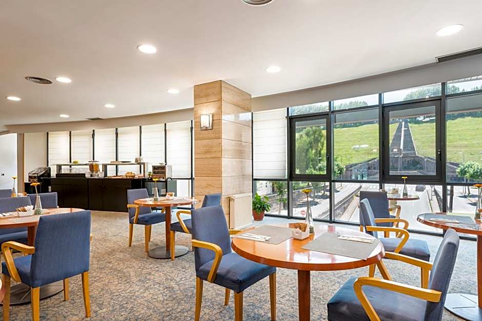 Hotel Exe Area Central