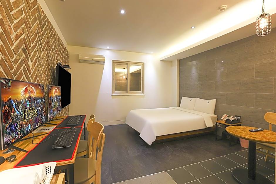 Hotel H2
