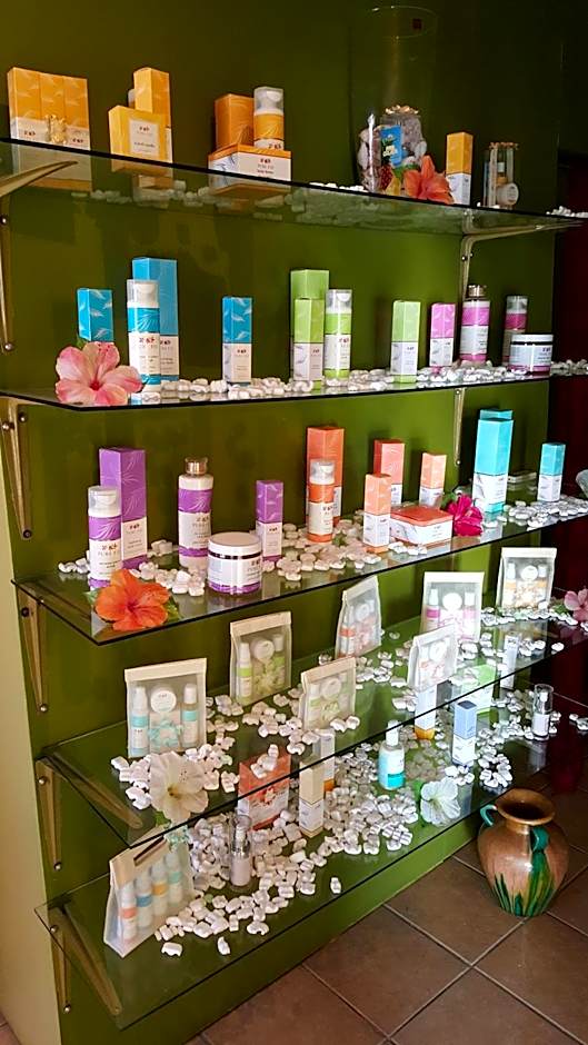 Hexagon International Hotel, Villas & Spa