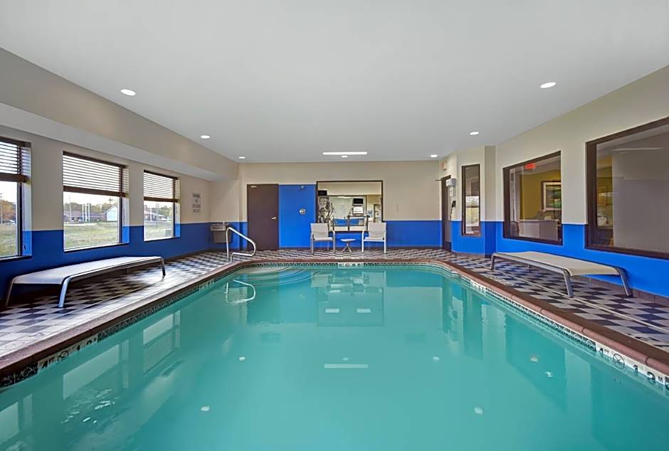 Holiday Inn Express Marshall By IHG